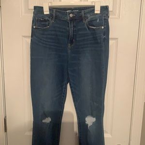 Old Navy Distressed Pop Icon Skinny High Rise Womens Jeans.